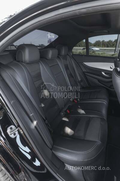 Mercedes Benz E 220 4 Matic