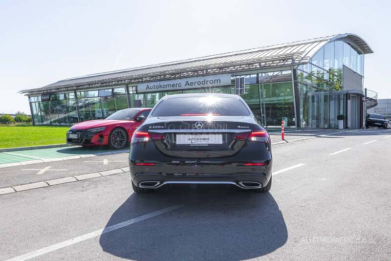 Mercedes Benz E 220 4 Matic