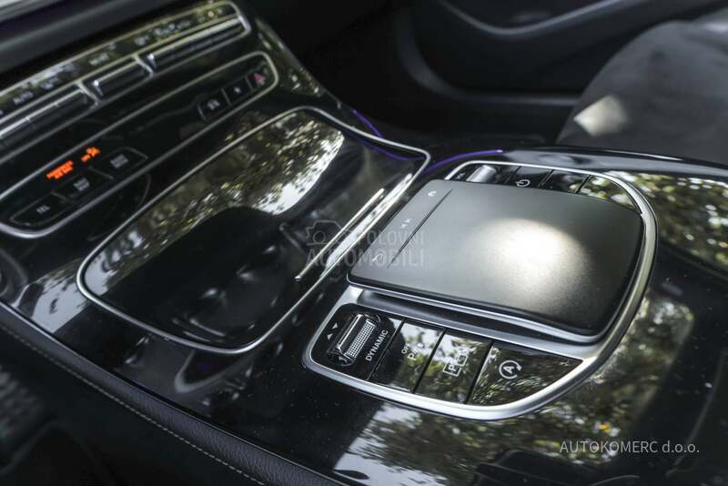 Mercedes Benz E 220 4 Matic