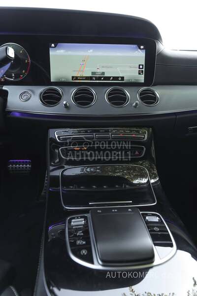 Mercedes Benz E 220 4 Matic