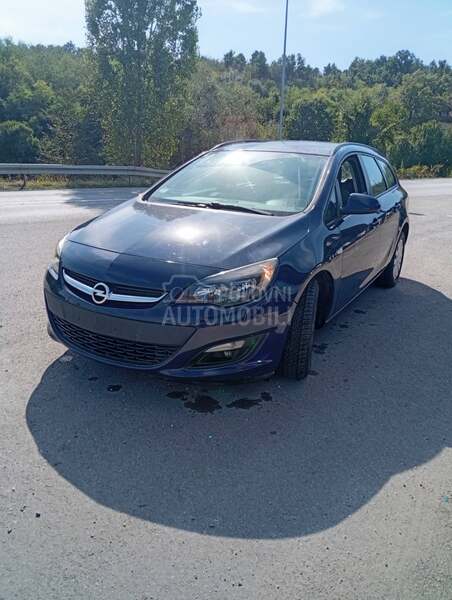 Opel Astra J 1.6 sports tourer