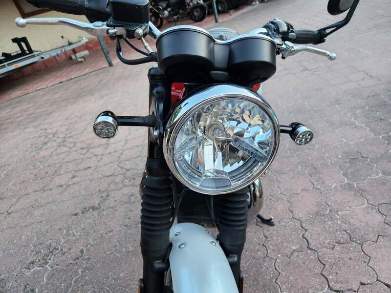 Triumph BONNEVILLE 1200 T120