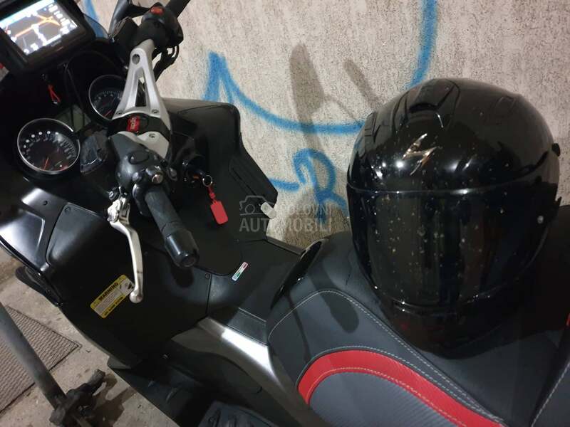 Aprilia SRV 850