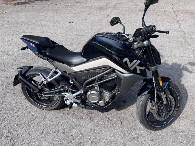 CFMOTO NK 300