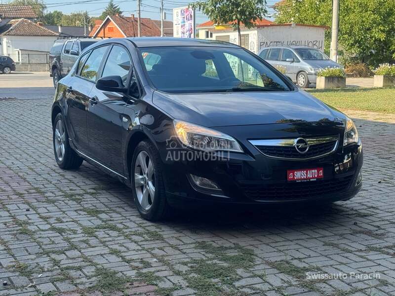Opel Astra J 1.6 T