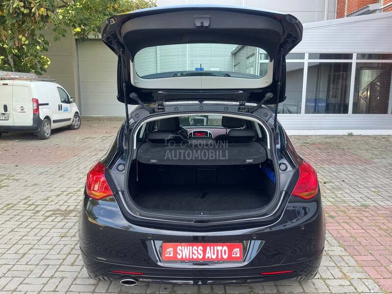 Opel Astra J 1.6 T