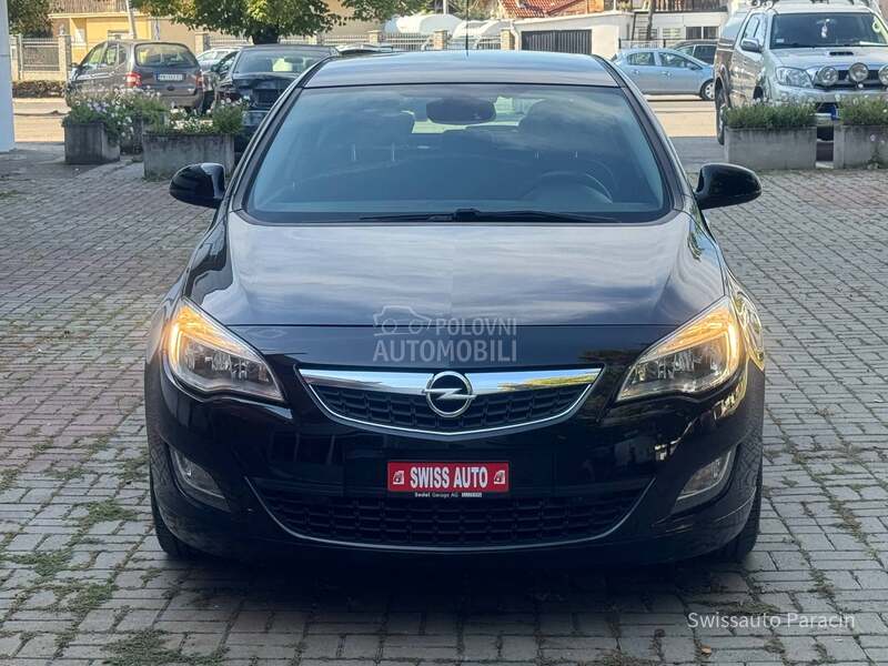 Opel Astra J 1.6 T