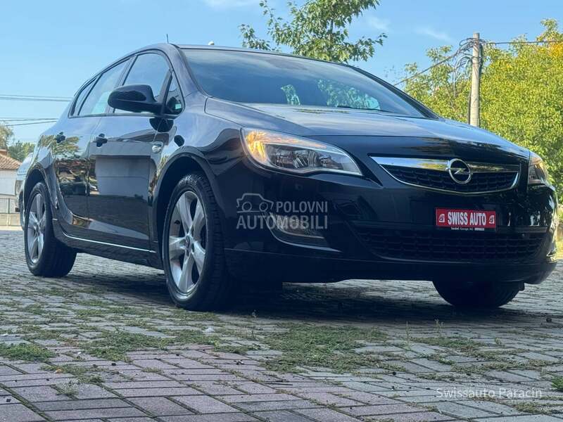 Opel Astra J 1.6 T