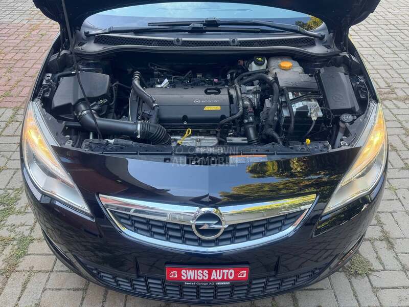 Opel Astra J 1.6 T