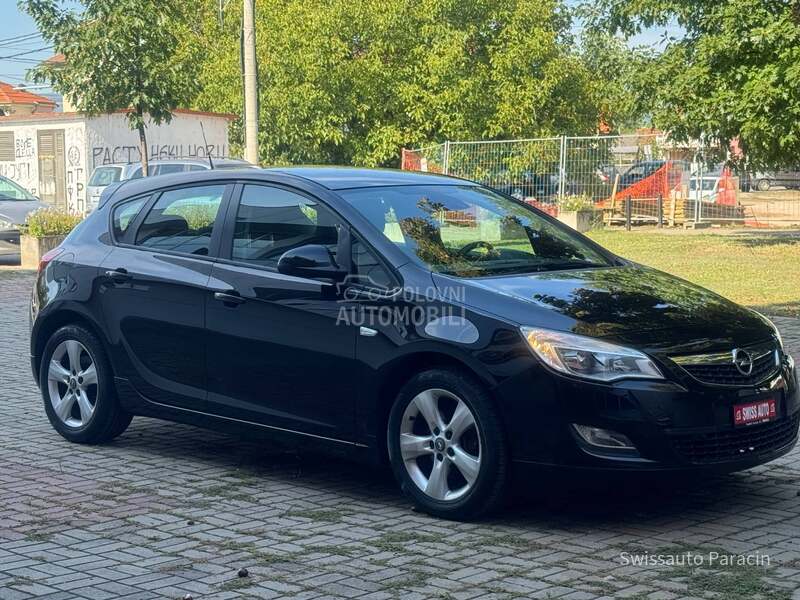 Opel Astra J 1.6 T