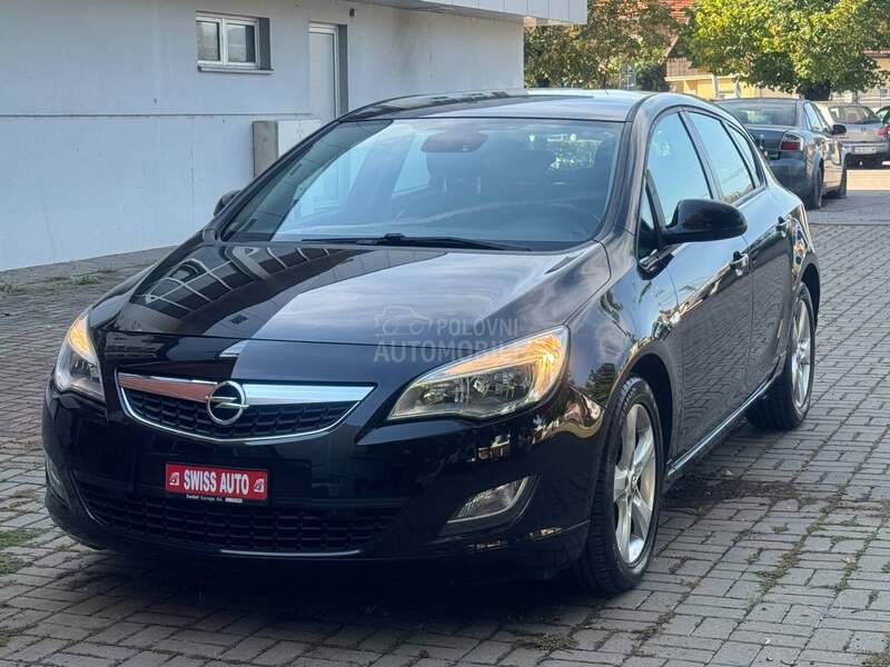 Opel Astra J 1.6 T
