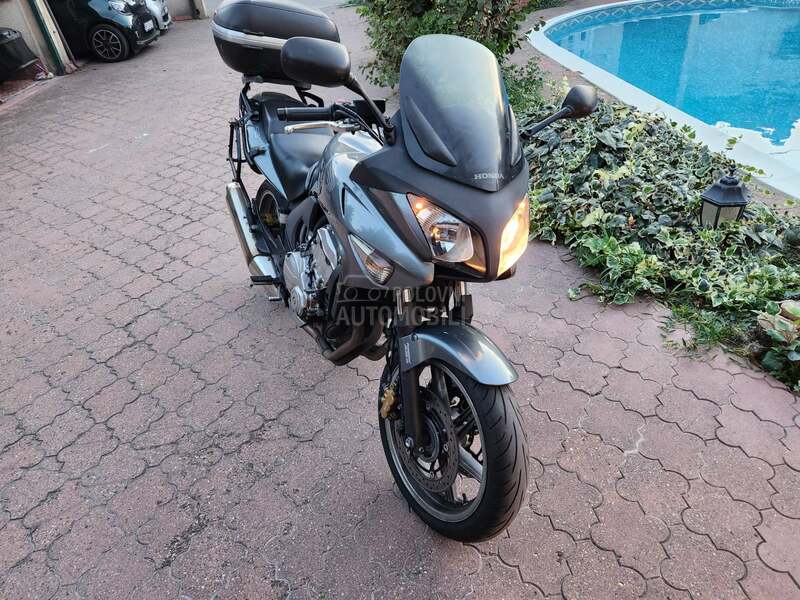 Honda CBF 600