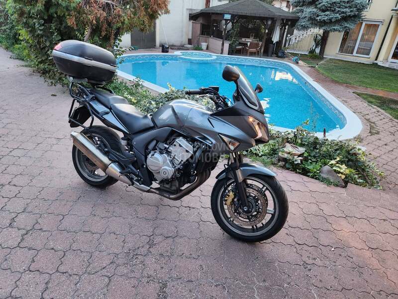 Honda CBF 600