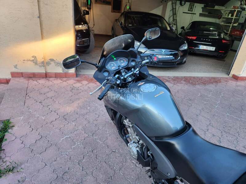 Honda CBF 600