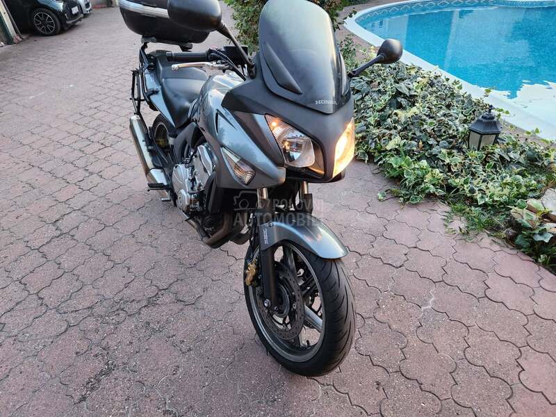 Honda CBF 600