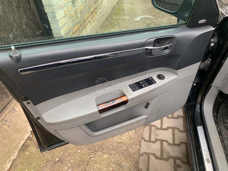 Chrysler 300C crd