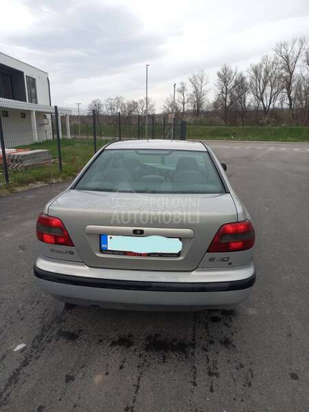 Volvo S40 