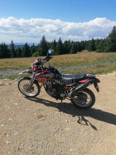 Yamaha XT660R
