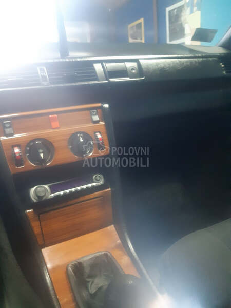 Mercedes Benz W124 200d