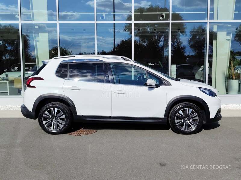 Peugeot 2008 1.2 AT Allure
