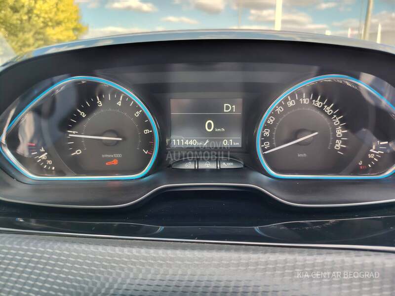 Peugeot 2008 1.2 AT Allure