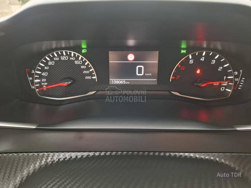 Peugeot 2008 1.5BLUHDI/ACTIV/NOOV