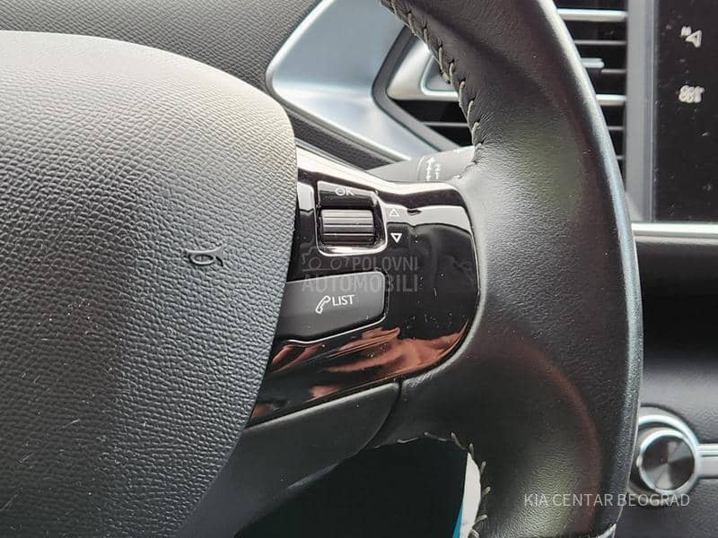 Peugeot 308 1.2 STYLE