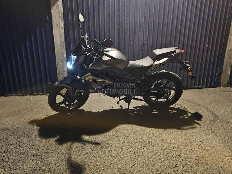Benelli Bn125