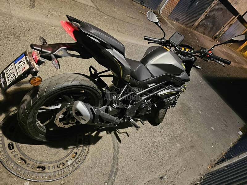 Benelli Bn125