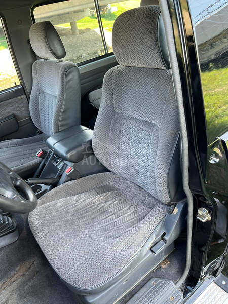 Nissan Patrol Y60 teretno