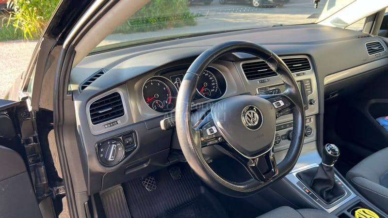 Volkswagen Golf 7 1.2 tsi