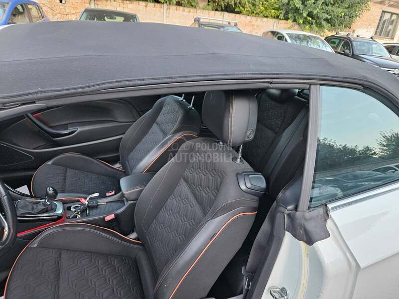 Opel Cascada 
