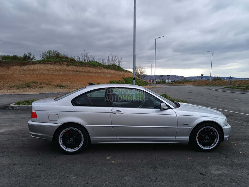BMW 318 
