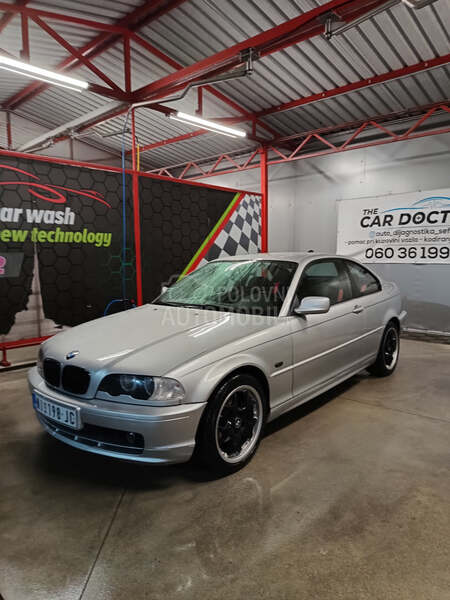 BMW 318 