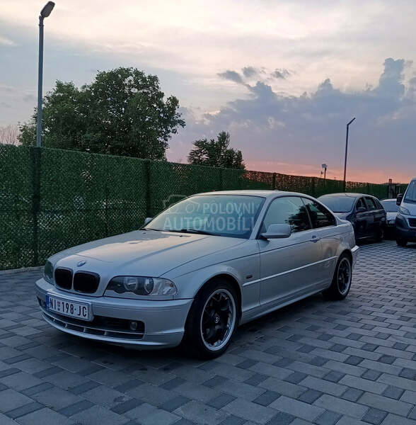 BMW 318 