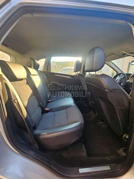 Mercedes Benz B 180 