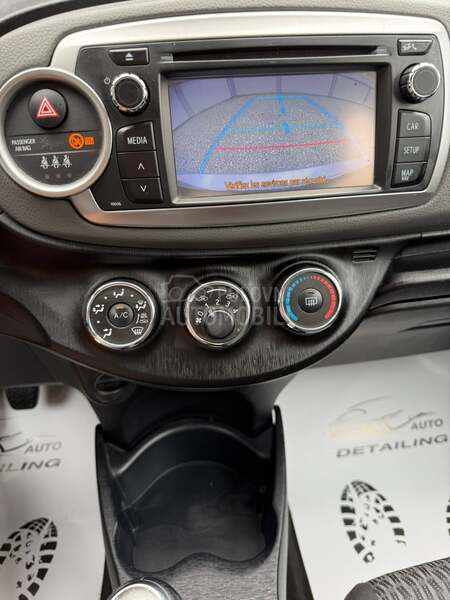 Toyota Yaris 1.3 vvti CH