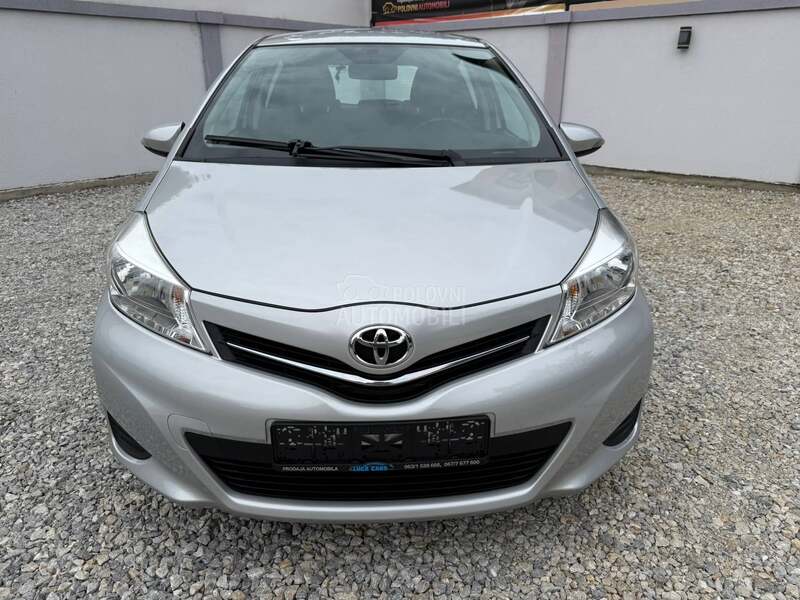 Toyota Yaris 1.3 vvti CH