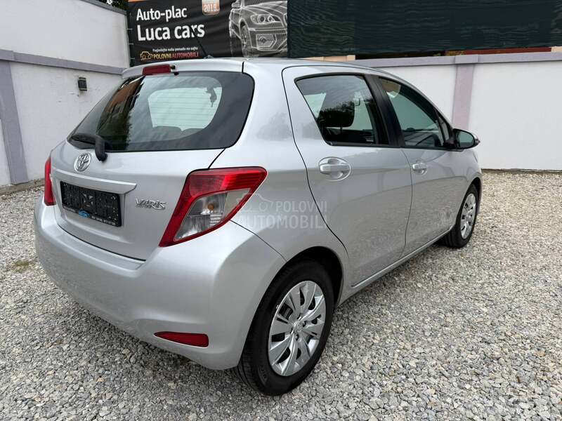 Toyota Yaris 1.3 vvti CH