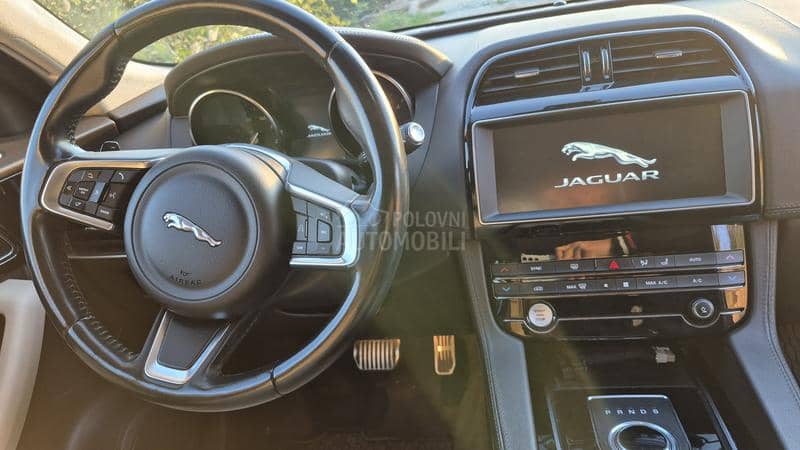 Jaguar F pace 20d PRESTIGE