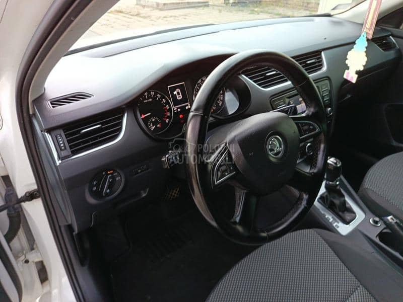 Škoda Octavia 1.6TDi DSG