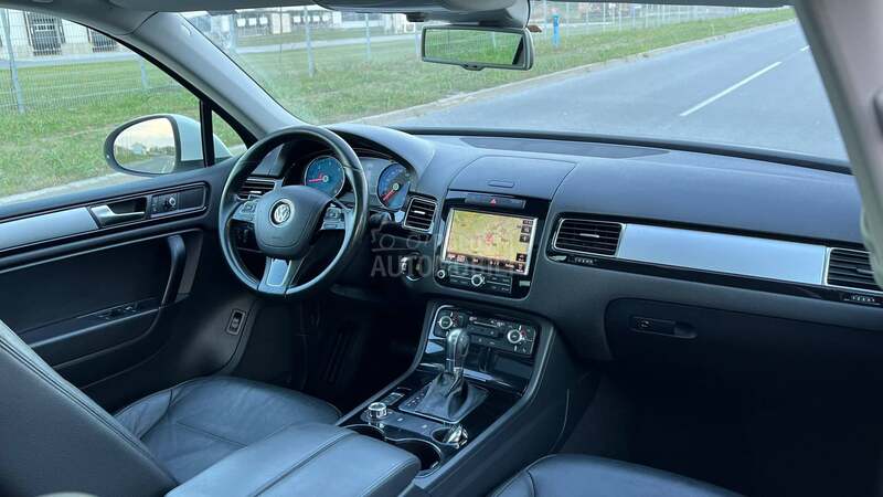 Volkswagen Touareg 3.0V6TDI BLUEMOTION