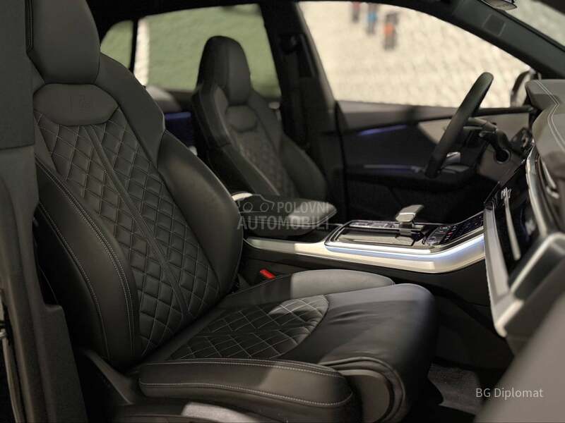 Audi Q8 50 TDI / S / PANO