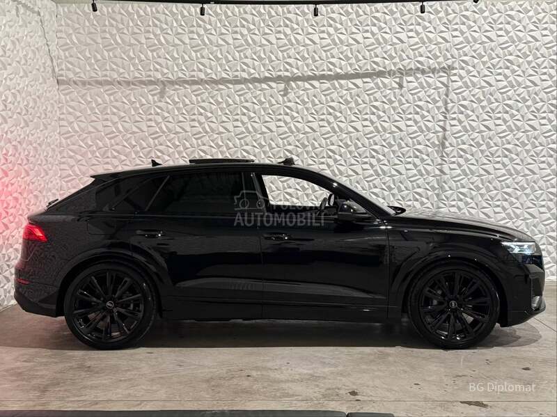 Audi Q8 50 TDI / S / PANO
