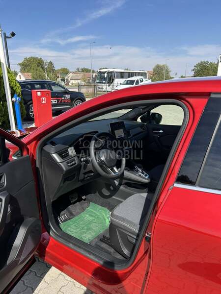 Renault Symbioz E-Tech hybrid 145 hp