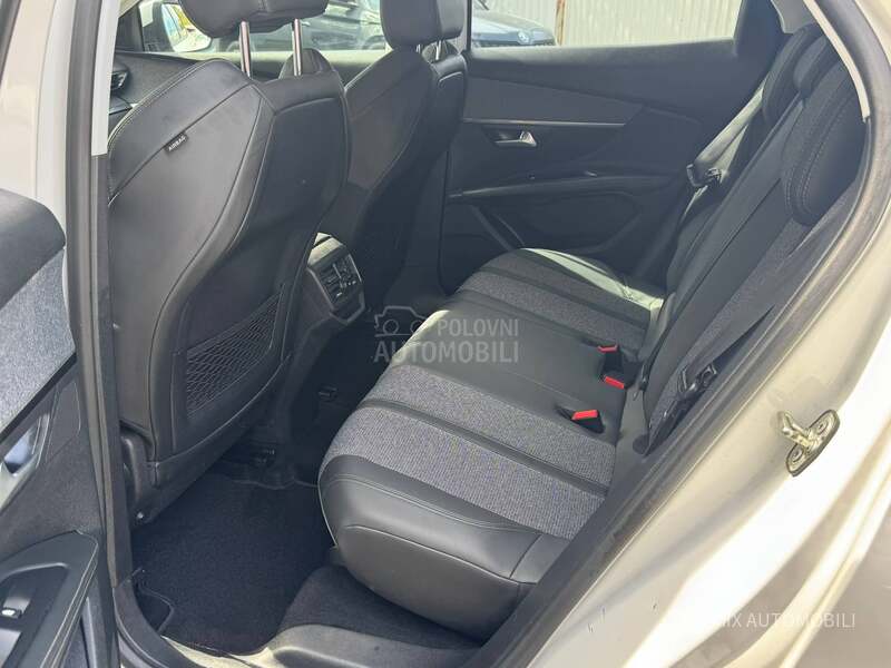 Peugeot 3008 1.5 Hdi ALLURE