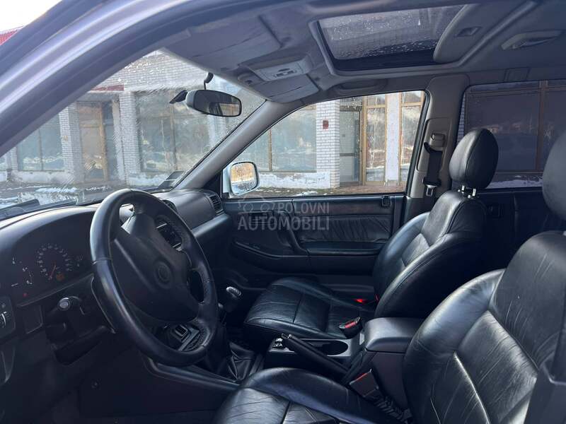 Opel Frontera 