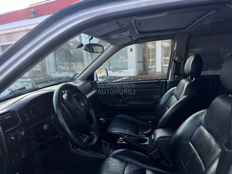 Opel Frontera 