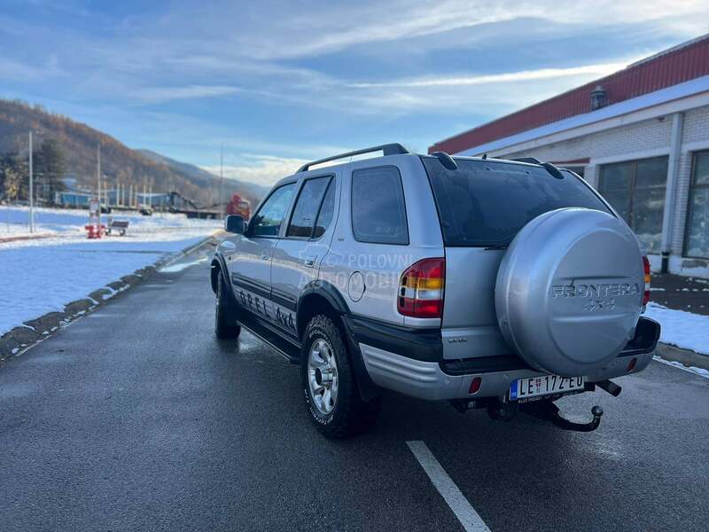 Opel Frontera 