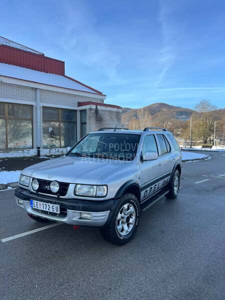 Opel Frontera 
